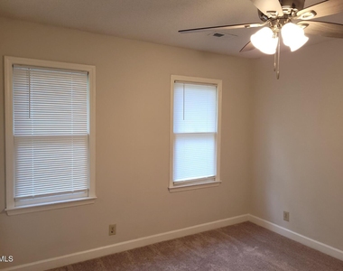 4009 Omer Lane - Photo Thumbnail 14