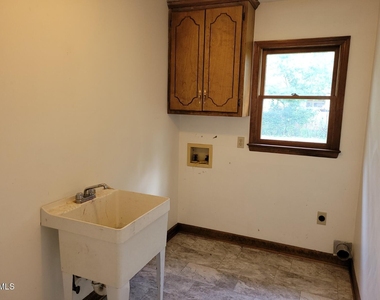 4009 Omer Lane - Photo Thumbnail 23