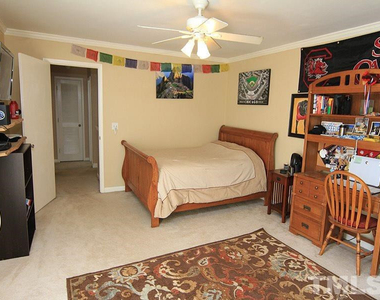 107 Finley Forest Drive - Photo Thumbnail 15