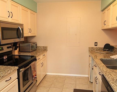 107 Finley Forest Drive - Photo Thumbnail 3