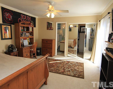 107 Finley Forest Drive - Photo Thumbnail 14