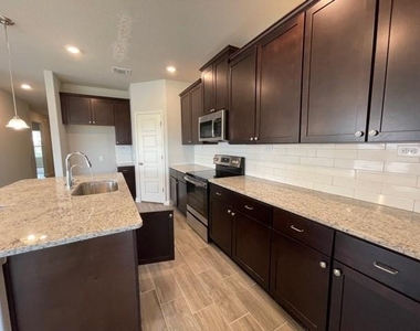 3629 Blue Cloud Dr - Photo Thumbnail 27