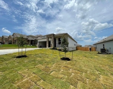 3629 Blue Cloud Dr - Photo Thumbnail 6