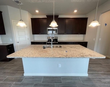 3629 Blue Cloud Dr - Photo Thumbnail 11