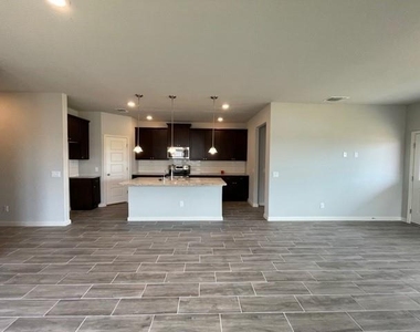 3629 Blue Cloud Dr - Photo Thumbnail 2
