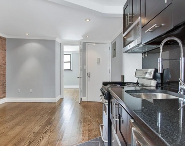 Avenue A, Unit 3 - Photo Thumbnail 4