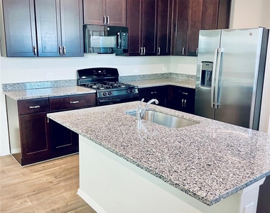 117 Huckleberry Ln - Photo Thumbnail 9
