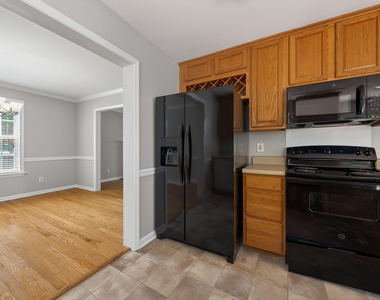 701 Arbor Greene Drive - Photo Thumbnail 17
