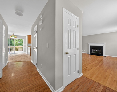 701 Arbor Greene Drive - Photo Thumbnail 6