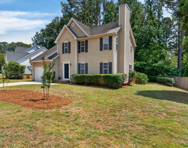 701 Arbor Greene Drive - Photo Thumbnail 2