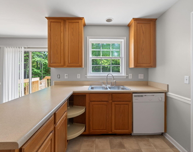 701 Arbor Greene Drive - Photo Thumbnail 20