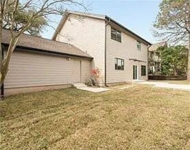 1509 Bay Hill Dr - Photo Thumbnail 17