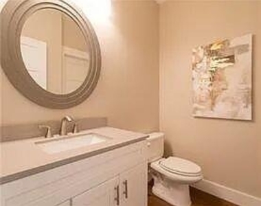 1509 Bay Hill Dr - Photo Thumbnail 9