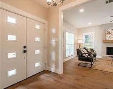 1509 Bay Hill Dr - Photo Thumbnail 1