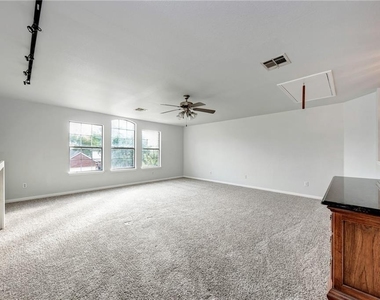 604 Spanish Oak Ter - Photo Thumbnail 21