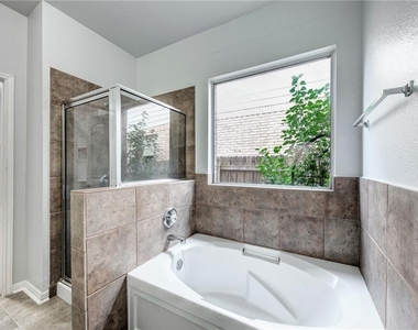 604 Spanish Oak Ter - Photo Thumbnail 18