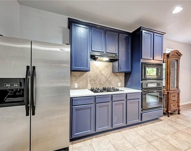 604 Spanish Oak Ter - Photo Thumbnail 12