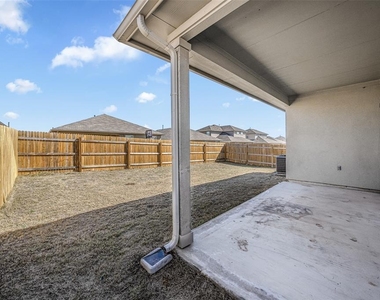 121 Mackinac Ln - Photo Thumbnail 14