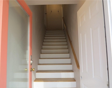 310 W University Ave - Photo Thumbnail 1