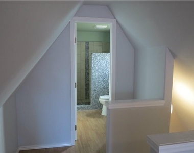 310 W University Ave - Photo Thumbnail 12