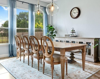 15904 Jeffs Ln - Photo Thumbnail 6