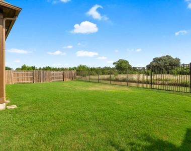 15904 Jeffs Ln - Photo Thumbnail 23