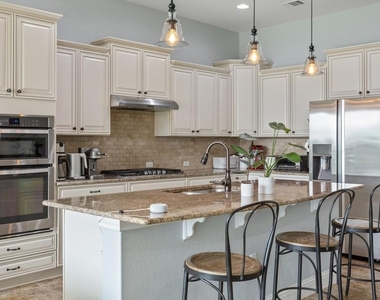 15904 Jeffs Ln - Photo Thumbnail 11
