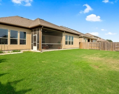15904 Jeffs Ln - Photo Thumbnail 21
