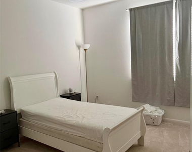 208 Flowers Ave - Photo Thumbnail 15