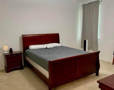 208 Flowers Ave - Photo Thumbnail 9