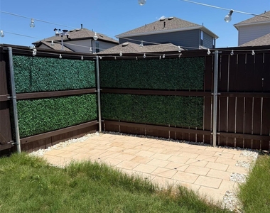 208 Flowers Ave - Photo Thumbnail 22