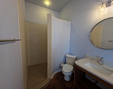 3806 Menchaca Rd - Photo Thumbnail 9