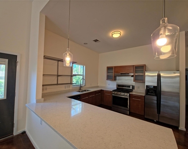 3806 Menchaca Rd - Photo Thumbnail 4