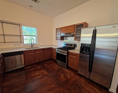 3806 Menchaca Rd - Photo Thumbnail 5