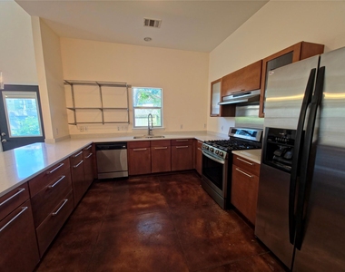 3806 Menchaca Rd - Photo Thumbnail 3