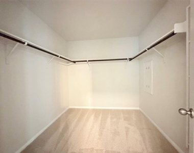10502 Fulton Ave - Photo Thumbnail 22