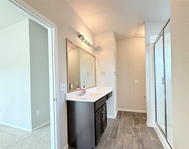 10502 Fulton Ave - Photo Thumbnail 21