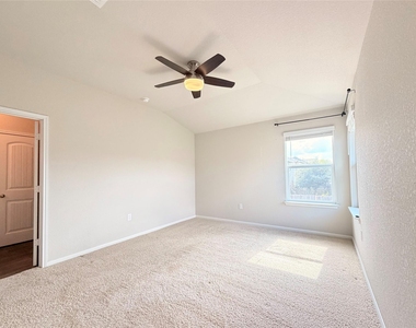 10502 Fulton Ave - Photo Thumbnail 18