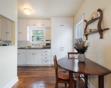 706 Patterson Ave - Photo Thumbnail 5