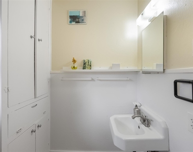 706 Patterson Ave - Photo Thumbnail 12