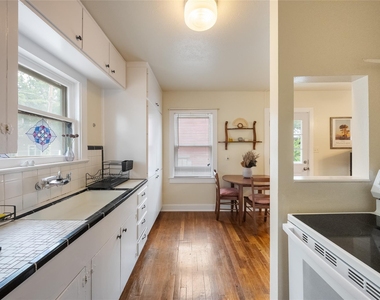 706 Patterson Ave - Photo Thumbnail 7