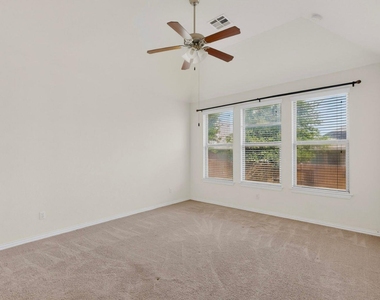 536 Caddo Lake Dr - Photo Thumbnail 10