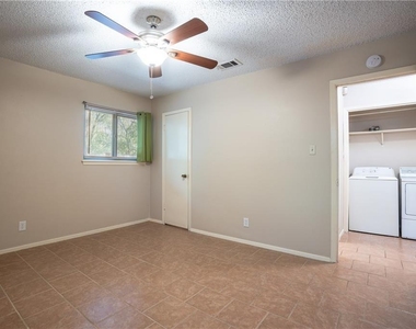 9104 Quail Creek Dr - Photo Thumbnail 15