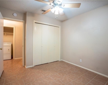 9104 Quail Creek Dr - Photo Thumbnail 17