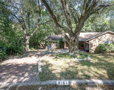 9104 Quail Creek Dr - Photo Thumbnail 2