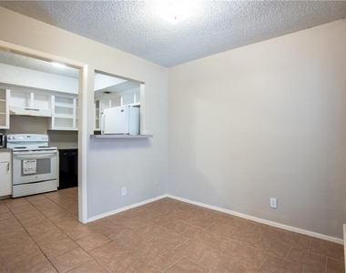 9104 Quail Creek Dr - Photo Thumbnail 11