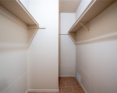 9104 Quail Creek Dr - Photo Thumbnail 16