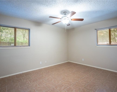 9104 Quail Creek Dr - Photo Thumbnail 20