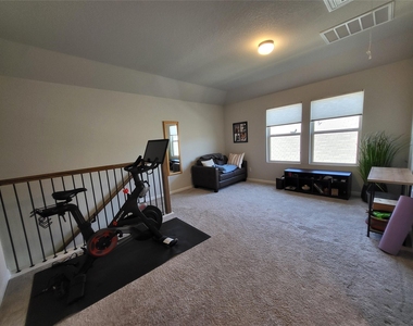108 Blue Hibiscus Dr - Photo Thumbnail 5