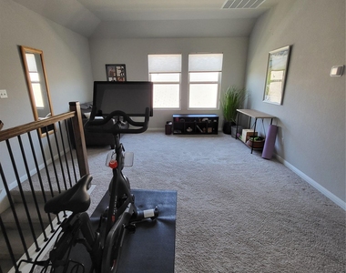 108 Blue Hibiscus Dr - Photo Thumbnail 6